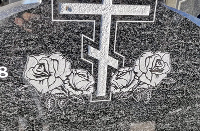 Шестиконечный крест с розами